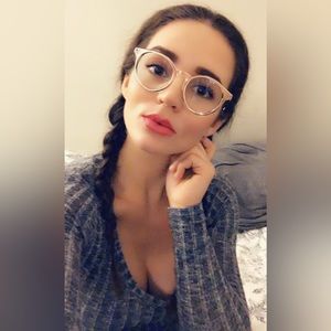 Meet your Posher, Ruth